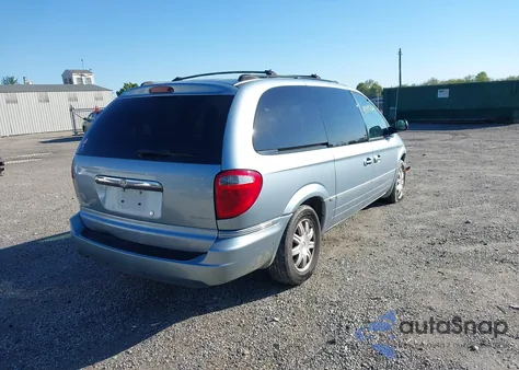 2005 Chrysler Town & Country Touring z USA, uszkodzony, nr VIN 2C4GP54L75R145237